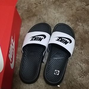 Nike slides